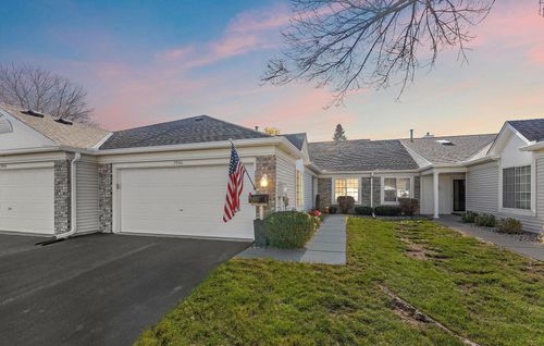 7556 Ojibway Park Bay, Woodbury, MN, 55125-4302 | Card Image