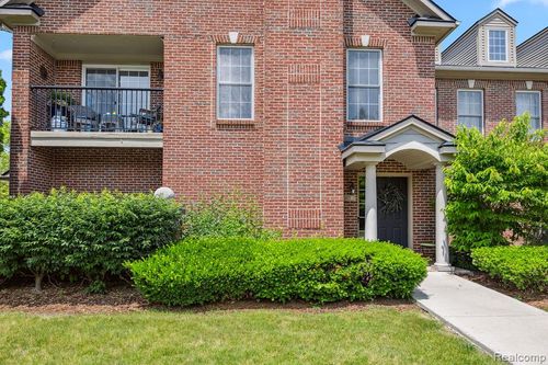 5803 Hampshire Ln, Ypsilanti, MI, 48197-3206 | Card Image
