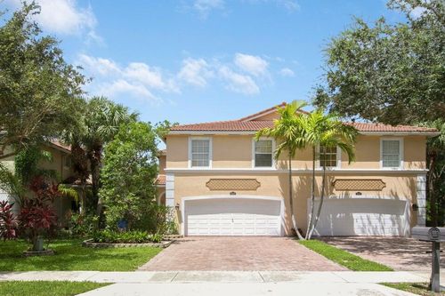 9205 Villa Palma Ln, West Palm Beach, FL, 33418-6300 | Card Image