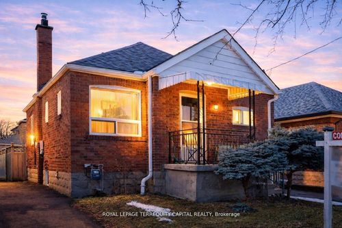 232 Church St, York, ON, M9N1P1 | Card Image