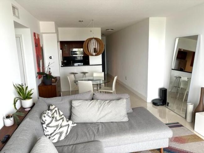 APT-603 - 2600 Sw 27 Th Ave, Condo with 2 bedrooms, 2 bathrooms and null parking in Miami FL | Image 8