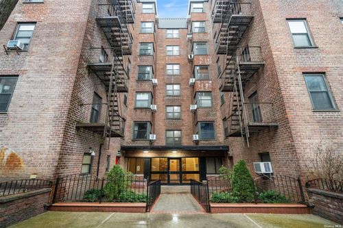 d507-32-20 92nd St, East Elmhurst, NY, 11369-2459 | Card Image