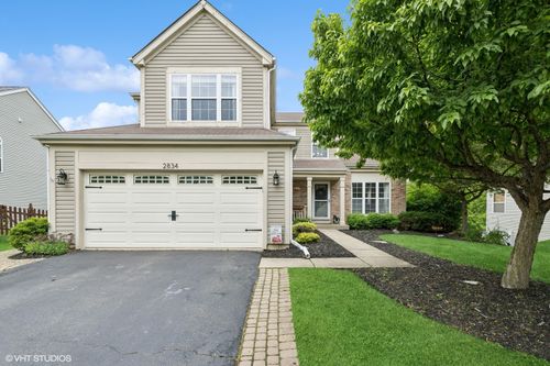 2834 Forestview Dr, Carpentersville, IL, 60110-3373 | Card Image