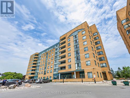 211-1665 Pickering Parkway, Pickering (Village East), ON, L1V6L4 | Card Image