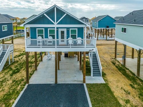 1057 Johnson Rd, Gilchrist, TX, 77617 | Card Image