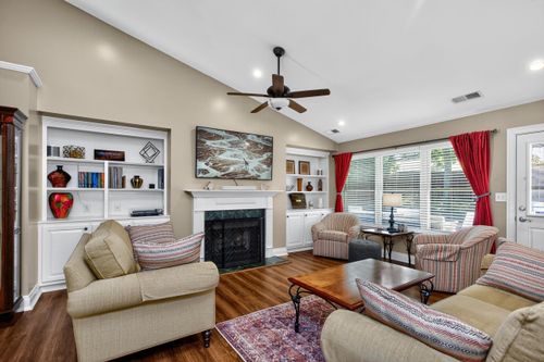 716 Rose Hurst Way, Lexington, KY, 40515-6317 | Card Image