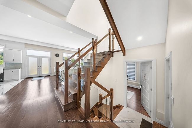 736 Hillview Cres, House other with 7 bedrooms, 5 bathrooms and 4 parking in Pickering ON | Image 13