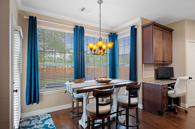 Enjoy the view of the backyard from the table | Image 16