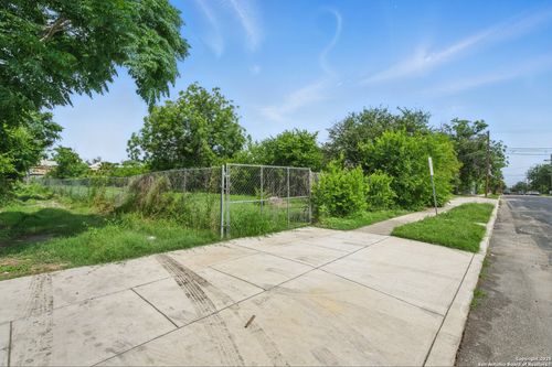 314 S Olive St, San Antonio, TX, 78203-1316 | Card Image