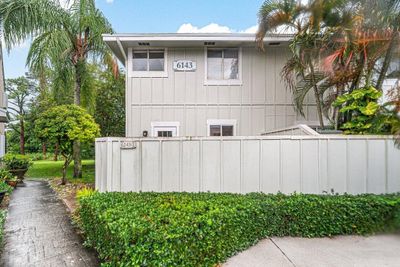 1 - 6143 Riverwalk Lane, Townhouse with 2 bedrooms, 2 bathrooms and null parking in Jupiter FL | Image 1