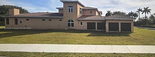 751 Ranch Rd, Weston, FL, 33326-1711 | Card Image