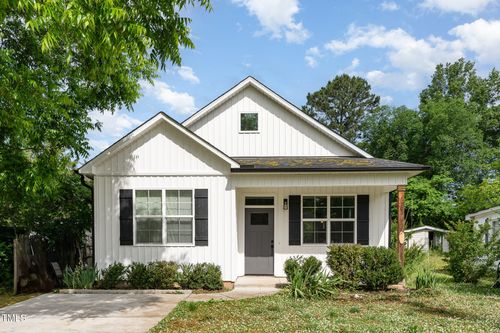 303 Godwin St, Selma, NC, 27576-2637 | Card Image