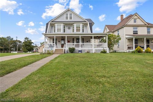 1032 W 4th St, Lorain, OH, 44052-1406 | Card Image