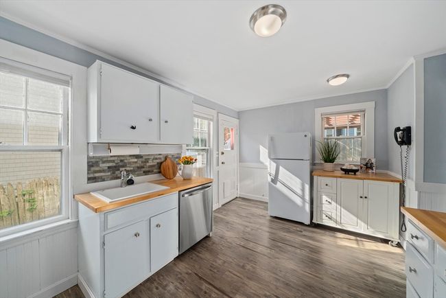 40 S Crescent Circuit, House other with 3 bedrooms, 2 bathrooms and 2 parking in Boston MA | Image 8