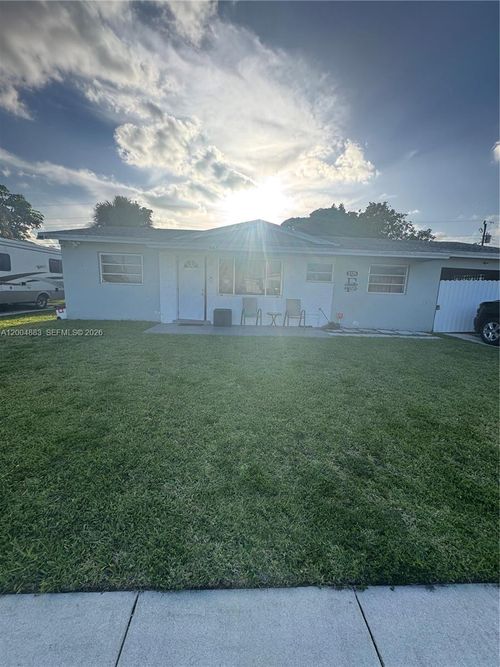 2125 Nw 27th Ln, Fort Lauderdale, FL, 33311-3349 | Card Image