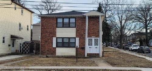 2272 Victory Blvd, Staten Island, NY, 10314-6622 | Card Image