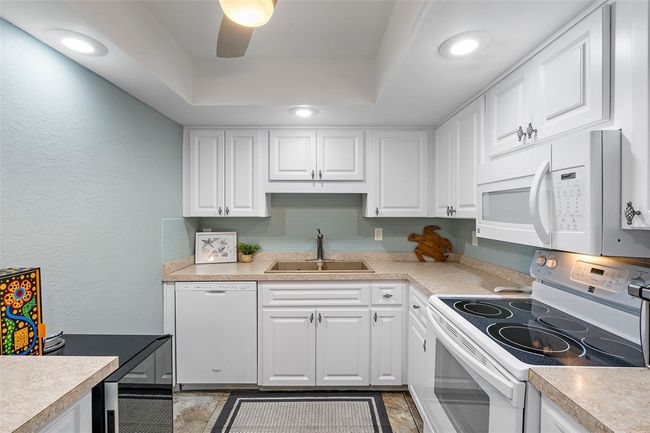 APT-508 - 10216 Regal Dr, Condo with 2 bedrooms, 2 bathrooms and null parking in LARGO FL | Image 11