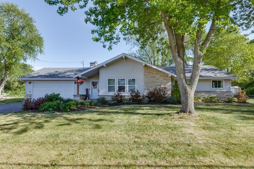 213 W State Road, North Prairie, WI, 53153 | Card Image