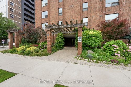 201-141 Church St, Saint Catharines, ON, L2R7L7 | Card Image