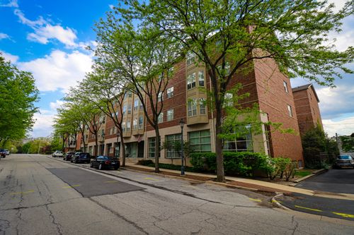304-57 E Hattendorf Ave, Roselle, IL, 60172-1570 | Card Image
