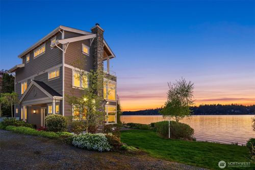 2033 E Lake Sammamish Pkwy Ne, Sammamish, WA, 98074-4511 | Card Image