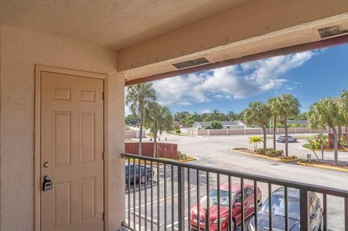 apt-f9-7951 Southgate Blvd, North Lauderdale, FL, 33068-1141 | Card Image