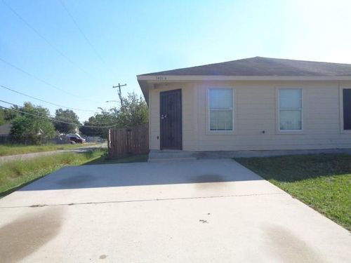 apt-a-5401 Peacock St, Houston, TX, 77033-4191 | Card Image