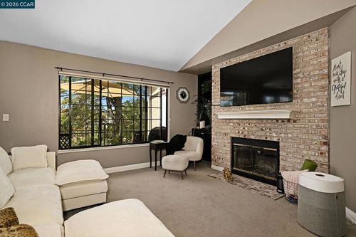 201-5012 Lakeview Dr, San Ramon, CA, 94582-4331 | Card Image