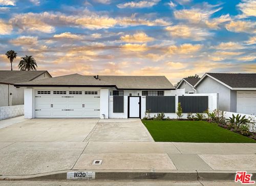 1620 Oakhorne Dr, Harbor City, CA, 90710-1141 | Card Image