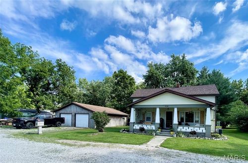 206 W Illinois Street, Sorento, IL, 62086 | Card Image