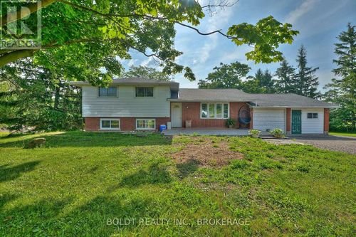 3305 Nineteenth St, Jordan Station, ON, L0R1S0 | Card Image