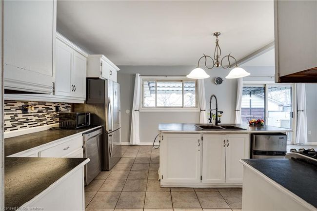 628 Dunn Ave, House other with 4 bedrooms, 2 bathrooms and 5 parking in Hamilton ON | Image 8