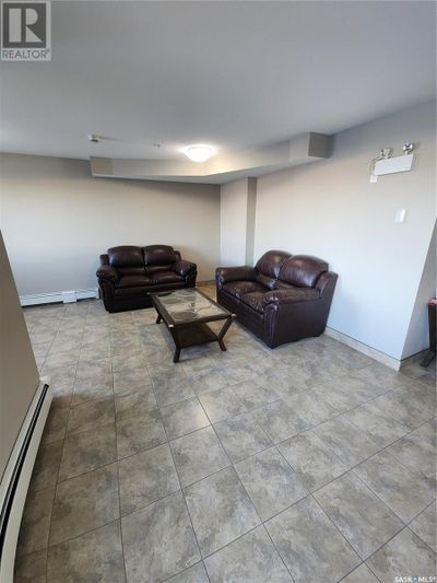 2141 Larter Rd, Condo with 1 bedrooms, 1 bathrooms and null parking in Estevan SK | Image 2