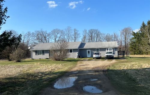 124 Old Splane Airport Rd, Oil City, PA, 16301-4714 | Card Image