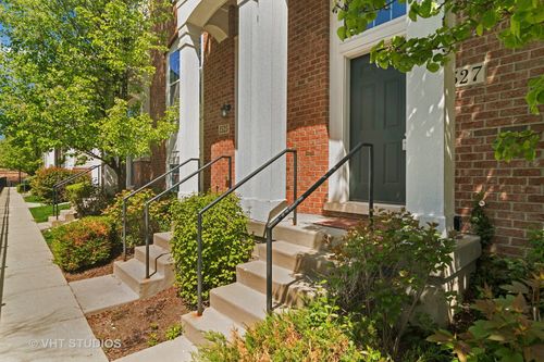 1527 Arbor Ln, Arlington Heights, IL, 60004-3500 | Card Image