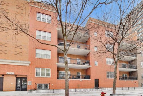 apt-204-4311 Sheridan Rd, Chicago, IL, 60613-5466 | Card Image
