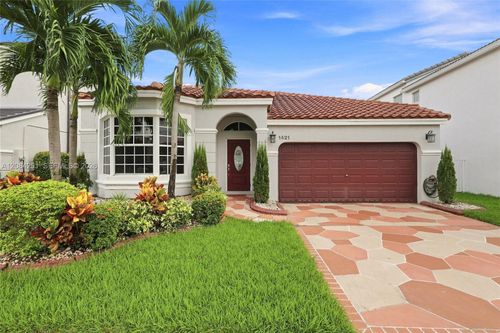 1421 Nw 159th Ave, Pembroke Pines, FL, 33028-1671 | Card Image