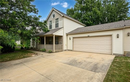 6-4059 Falconswalk Ct, Stow, OH, 44224-6312 | Card Image