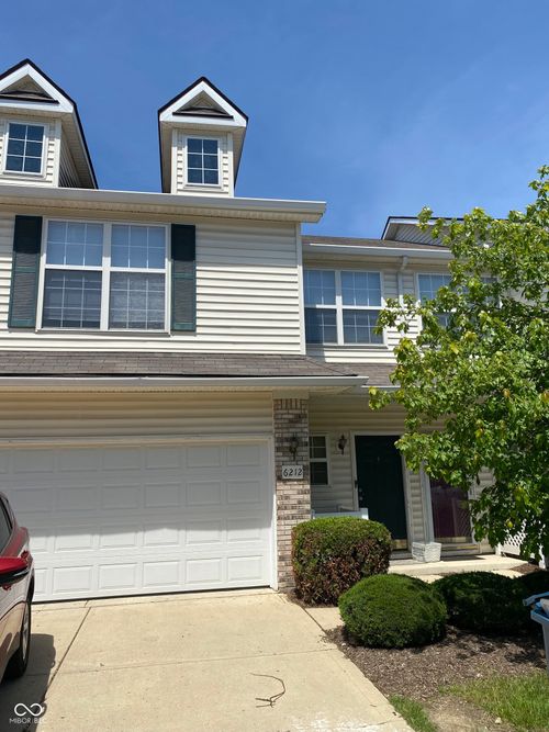6212 Bishops Pond Ln, Indianapolis, IN, 46268-6819 | Card Image