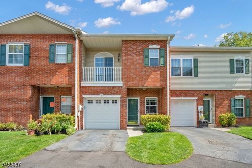 8 Allister Ct, Lincoln Park, NJ, 07035-1760 | Card Image