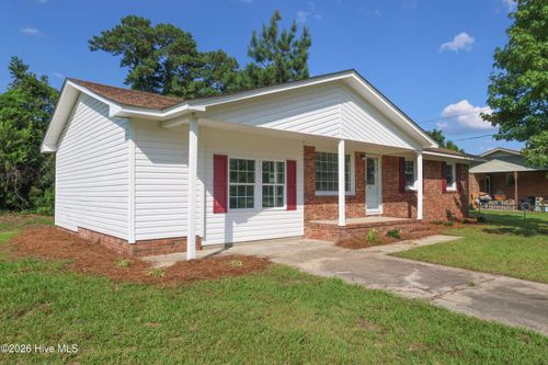 15 Oxford Dr, Jacksonville, NC, 28546-5408 | Card Image
