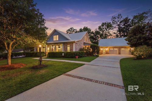 107 Ronforth St, Fairhope, AL, 36532-2721 | Card Image