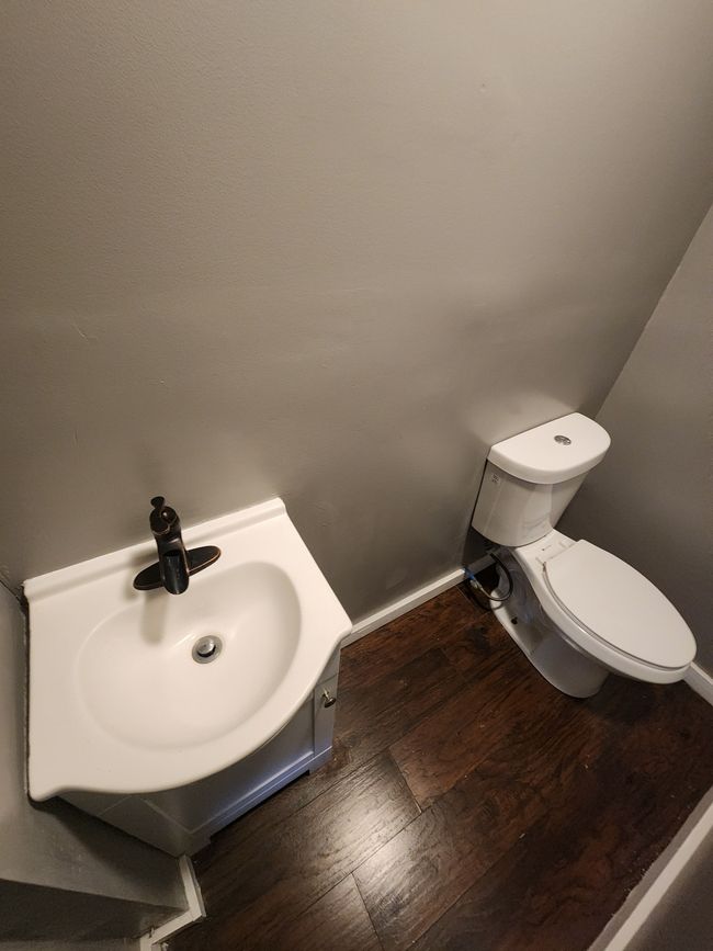 Half bath | Image 11