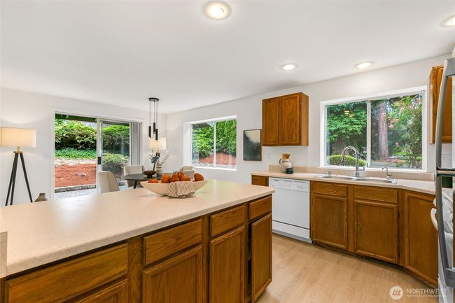 20039 99 Th Ct Ne, House other with 3 bedrooms, 3 bathrooms and 2 parking in Bothell WA | Image 13