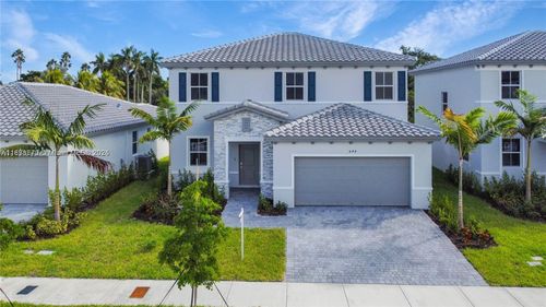2647 Se 8th Ct, Homestead, FL, 33035-2000 | Card Image