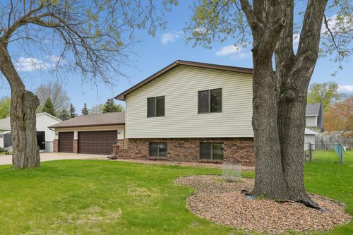 703 Cope Ave W, Roseville, MN, 55113-4509 | Card Image