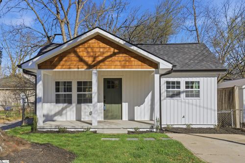 101 Hawkins St, Greenville, SC, 29611-5460 | Card Image