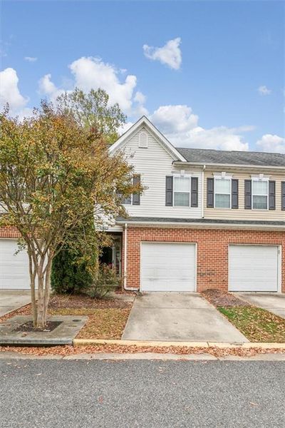 110 Chambers Road, House attached with 3 bedrooms, 2 bathrooms and null parking in Newport News VA | Image 2