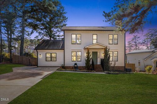 201 Pinewood Dr, Apex, NC, 27502-1641 | Card Image