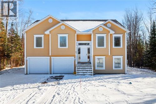 21 Willowdale Dr, Waasis, NB, E3B0V5 | Card Image